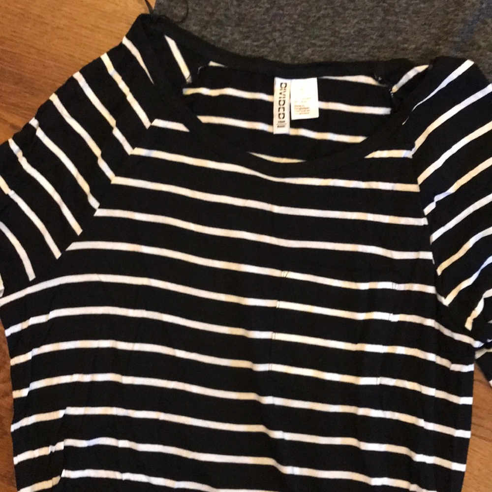 Two Three-Quarter Sleeve Pocket Tees - Picture 3 of 3